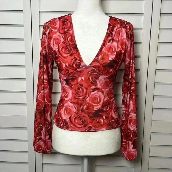 Almost Famous Floral Deep V-Neck Mesh Stretch Long Sleeve Top Size M Red & Pink - Picture 4 of 12
